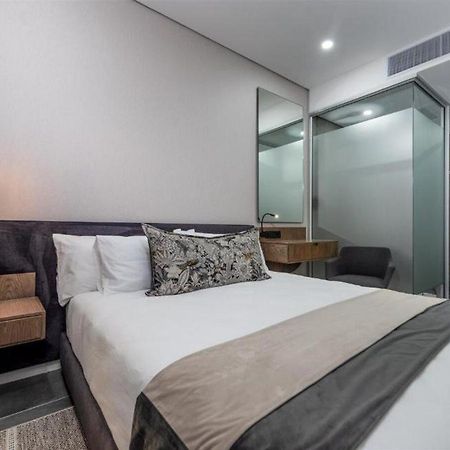 Reserved Suites Illovo Johannesburg Exterior photo