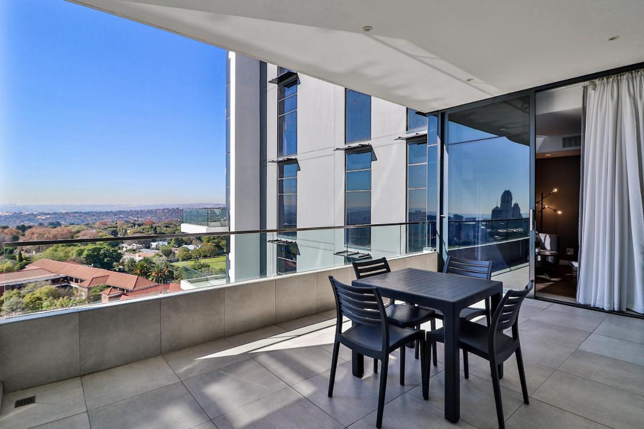Reserved Suites Illovo Johannesburg Exterior photo