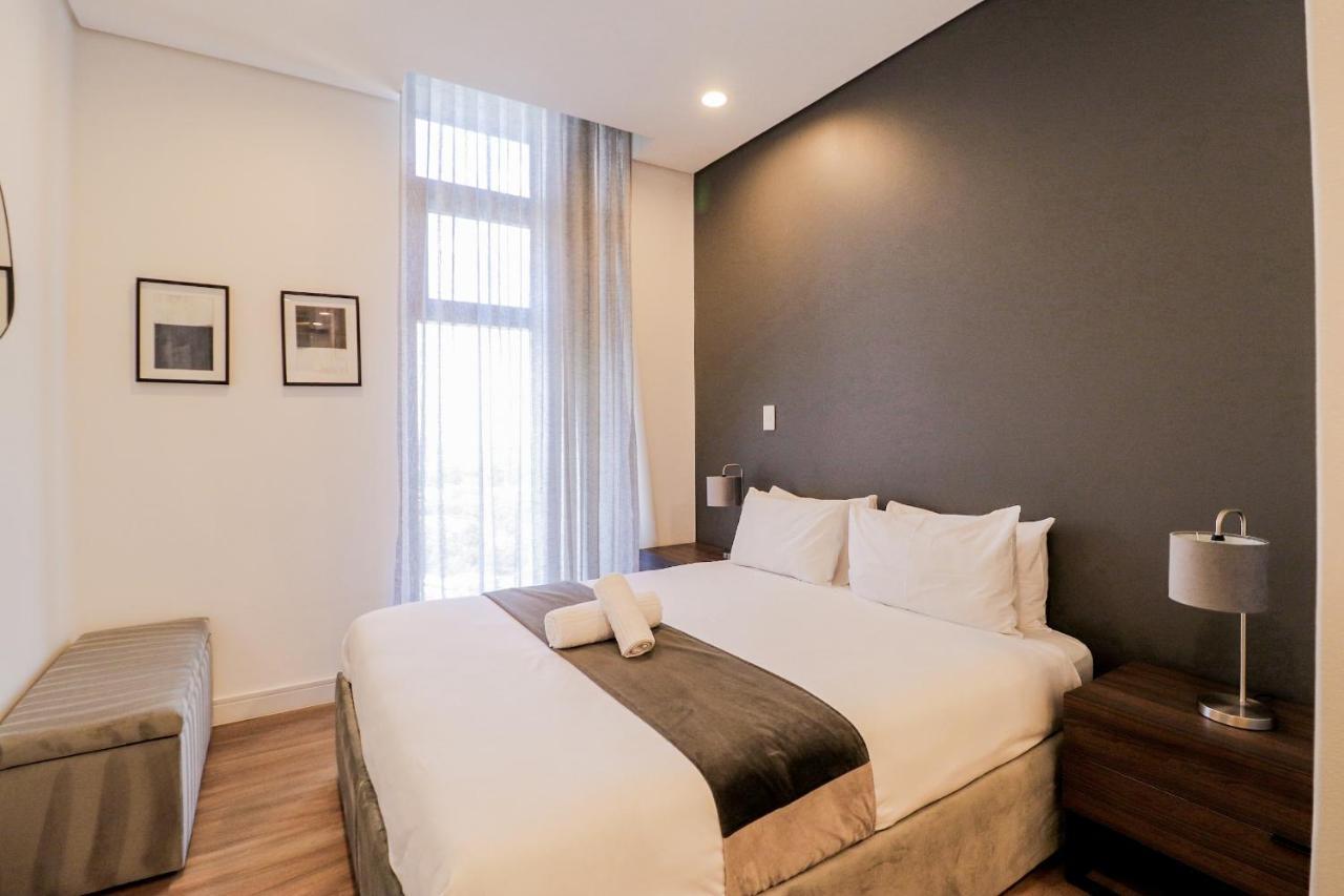 Reserved Suites Illovo Johannesburg Exterior photo